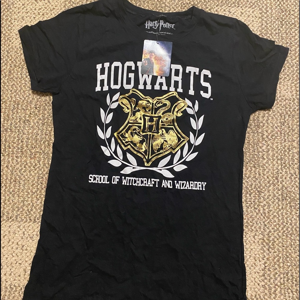 Brand New Harry Potter Hogwarts Tshirt With Tags